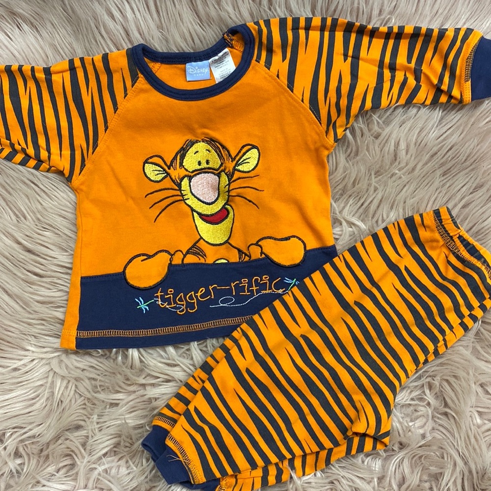Tigger Baby Set